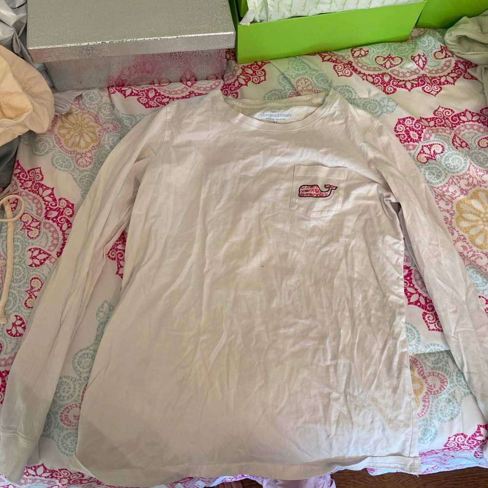 Women’s vineyard vines long sleeve shirt